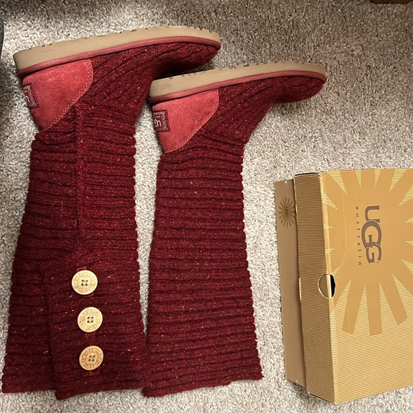 Classic Cardy Uggs - red-sangria sweater boots - Picture 5 of 12
